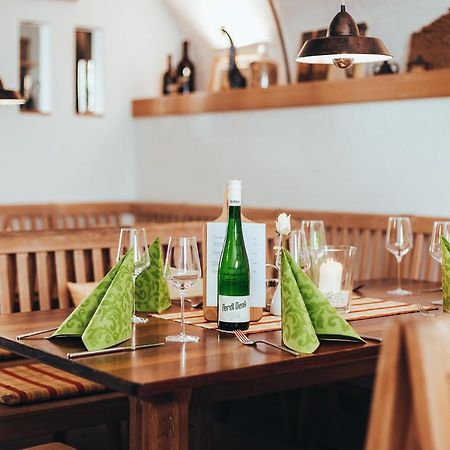 ホテル Weingut Ferdl Denk ヴァイセンキルヒェン・イン・デア・ヴァッハウ エクステリア 写真